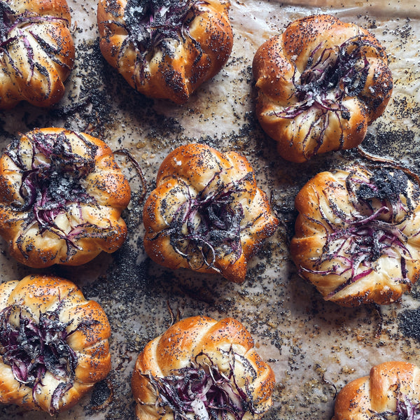Onion-Poppy Challah Rolls - Parve - 5 Pack